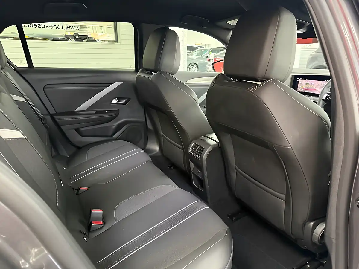 Used 2024 Vauxhall Astra Gs Grey - Interior and Exterior details 4