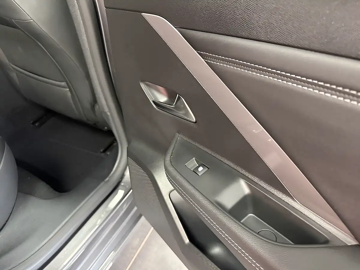 Used 2024 Vauxhall Astra Gs Grey - Interior and Exterior details 6