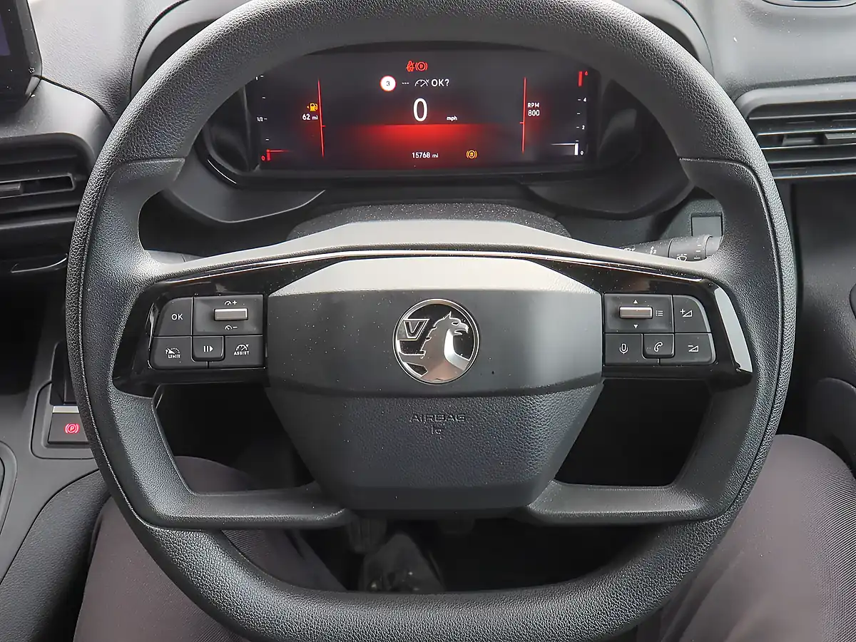 Used 2024 Vauxhall Combo 2300 Pro L1 Swb Icy White - Interior and Exterior details 10