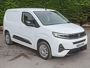 Used 2024 Vauxhall Combo 2300 Pro L1 Swb Icy White - Interior and Exterior details 3