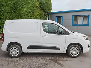 Used 2024 Vauxhall Combo 2300 Pro L1 Swb Icy White - Interior and Exterior details 4