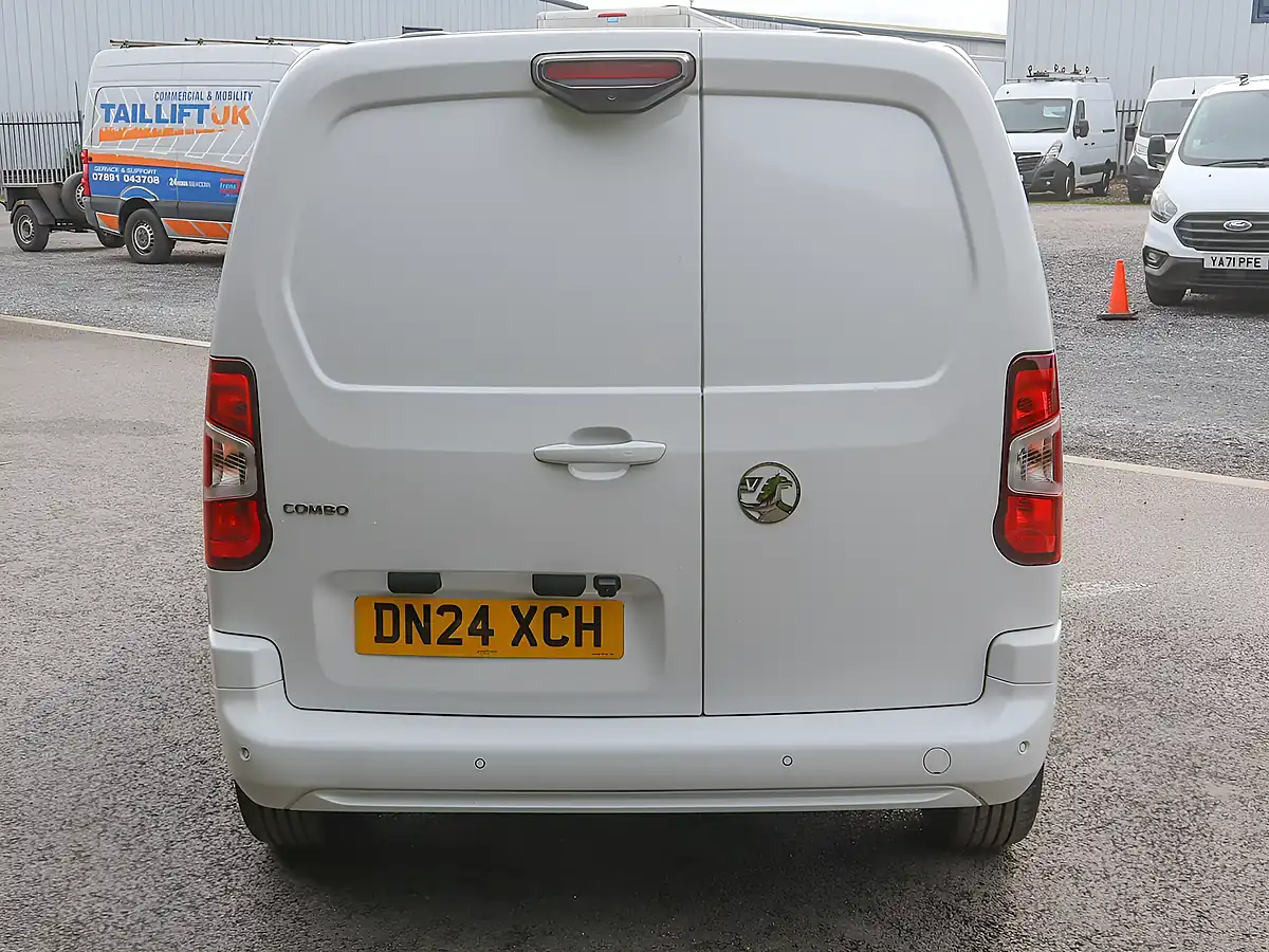 Used 2024 Vauxhall Combo 2300 Pro L1 Swb Icy White - Interior and Exterior details 5