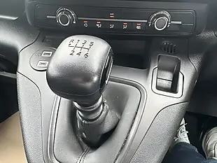Used 2024 Vauxhall Combo Prime Icy White - Interior and Exterior details 12