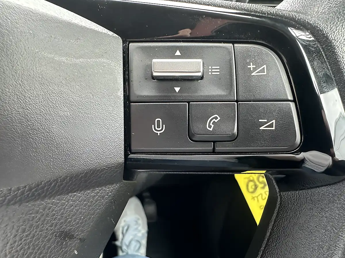 Used 2024 Vauxhall Combo Prime Icy White - Interior and Exterior details 13