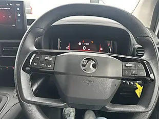 Used 2024 Vauxhall Combo Prime Icy White - Interior and Exterior details 14