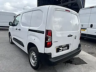 Used 2024 Vauxhall Combo Prime Icy White - Interior and Exterior details 7