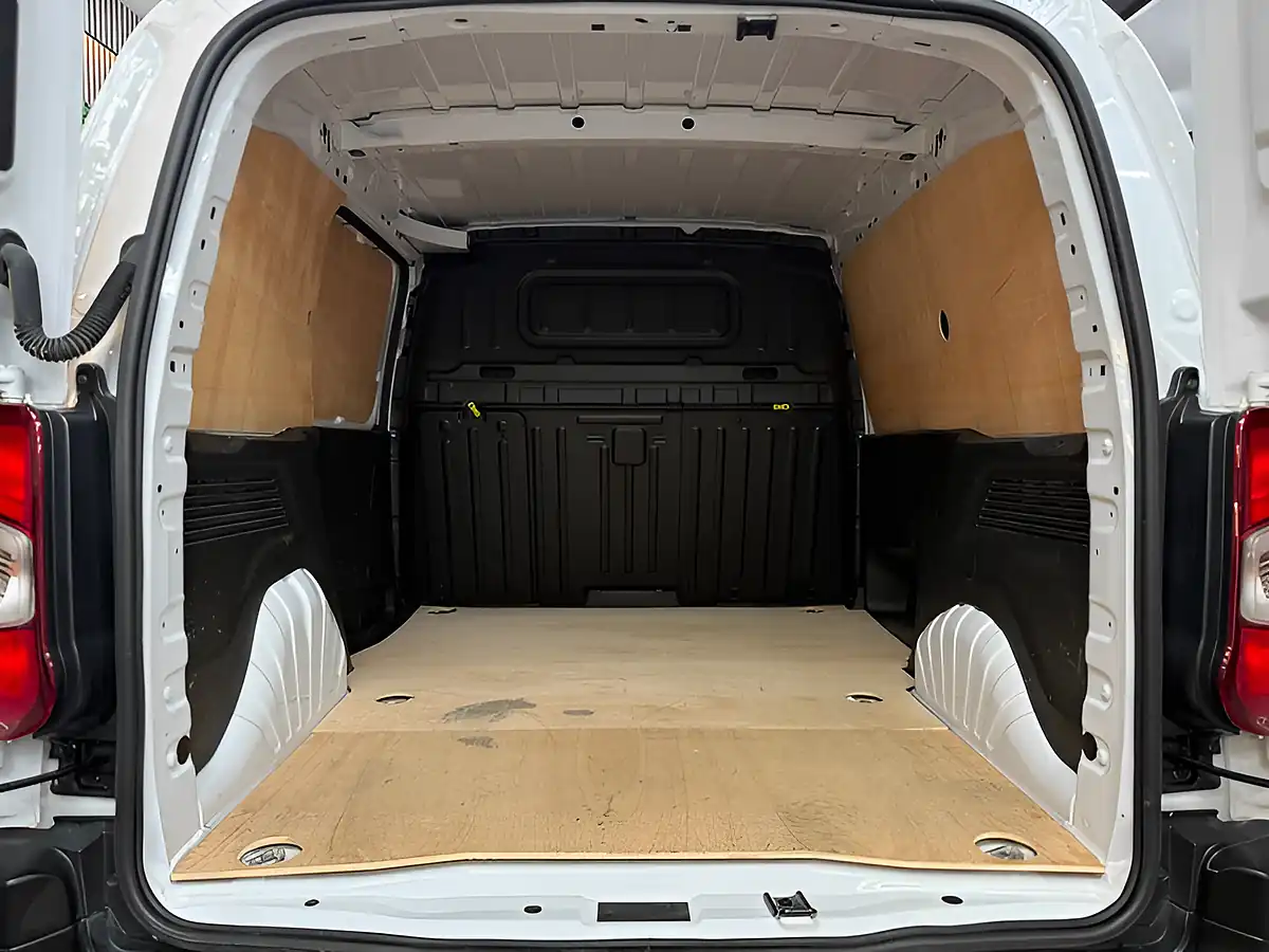 Used 2024 Vauxhall Combo Prime M White - Interior and Exterior details 20