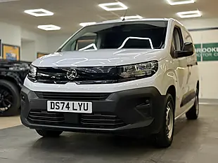 Used 2024 Vauxhall Combo Prime M White - Interior and Exterior details 4