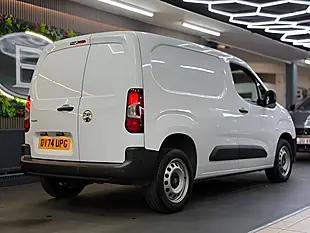 Used 2024 Vauxhall Combo Prime M White - Interior and Exterior details 10