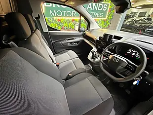 Used 2024 Vauxhall Combo Prime M White - Interior and Exterior details 14