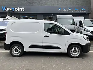 Used 2024 Vauxhall Combo Prime Panel Van White - Interior and Exterior details 11