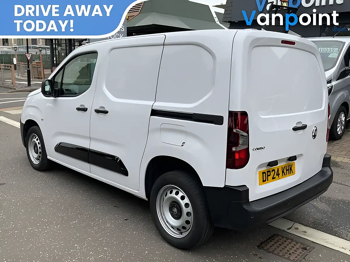 Used 2024 Vauxhall Combo Prime Panel Van White - Interior and Exterior details 4