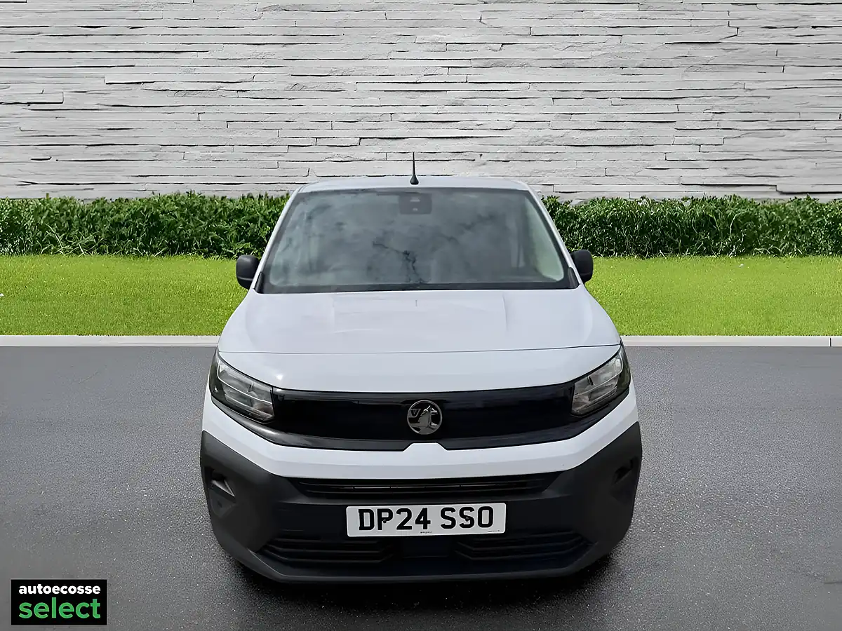Used 2024 Vauxhall Combo Prime Panel Van White - Interior and Exterior details 12