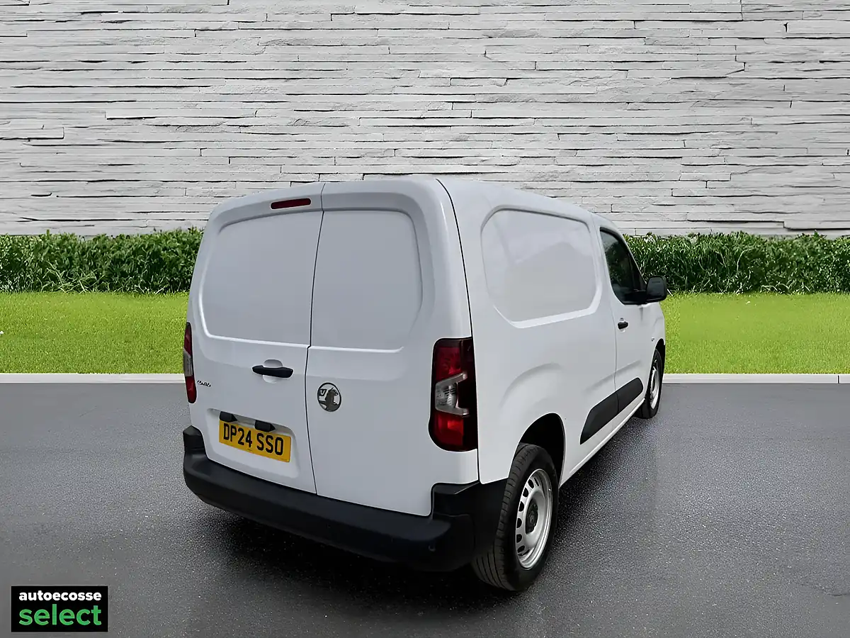 Used 2024 Vauxhall Combo Prime Panel Van White - Interior and Exterior details 5