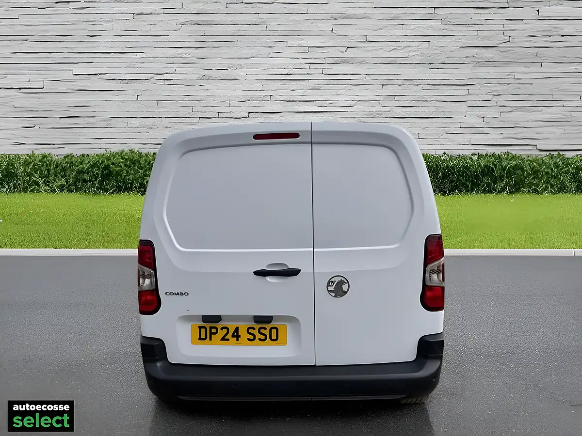 Used 2024 Vauxhall Combo Prime Panel Van White - Interior and Exterior details 6