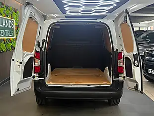 Used 2024 Vauxhall Combo Prime S/S White - Interior and Exterior details 11
