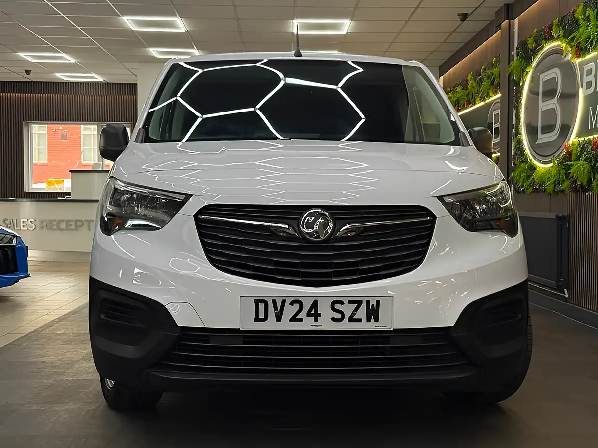 Used 2024 Vauxhall Combo Prime S/S White - Interior and Exterior details 4