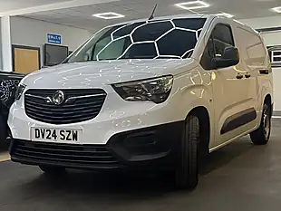 Used 2024 Vauxhall Combo Prime S/S White - Interior and Exterior details 5