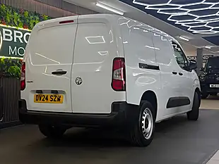 Used 2024 Vauxhall Combo Prime S/S White - Interior and Exterior details 8