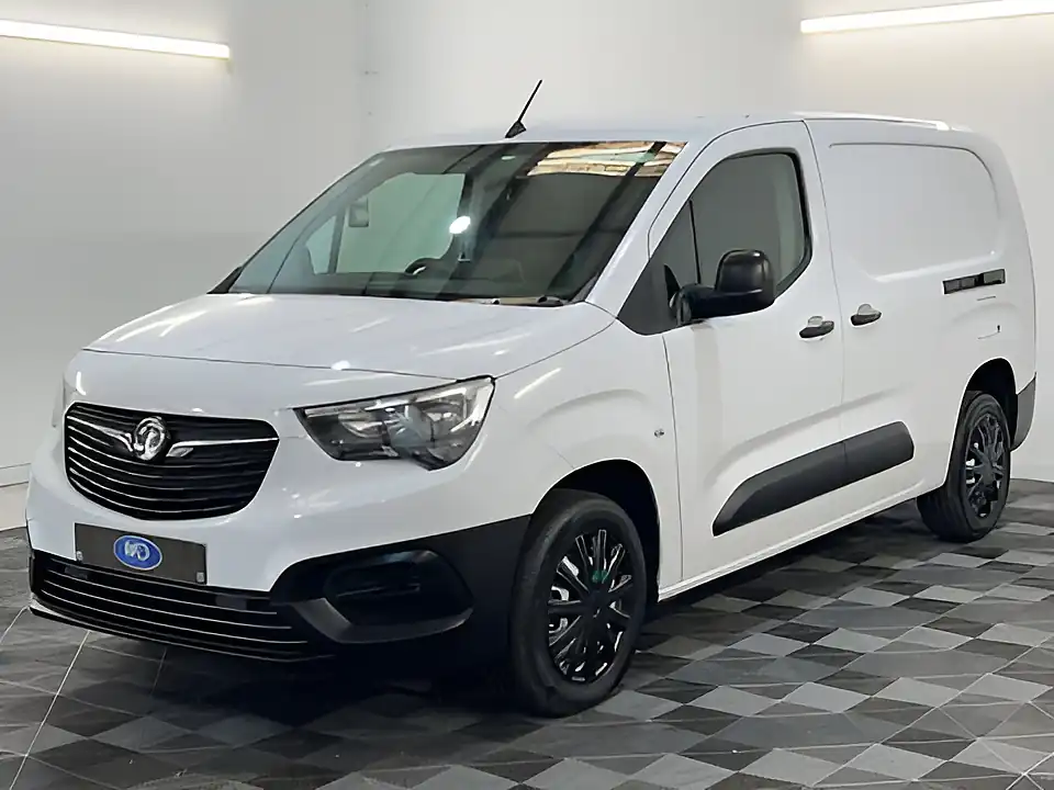 Used 2024 Vauxhall Combo Prime White - Interior and Exterior details 13
