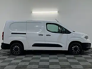 Used 2024 Vauxhall Combo Prime White - Interior and Exterior details 3