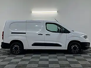 Used 2024 Vauxhall Combo Prime White - Interior and Exterior details 4