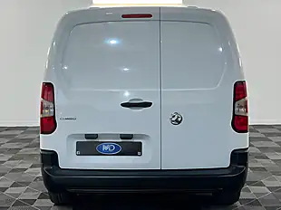 Used 2024 Vauxhall Combo Prime White - Interior and Exterior details 9