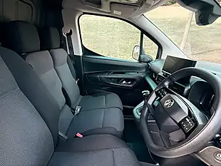 Used 2024 Vauxhall Combo Prime White - Interior and Exterior details 13