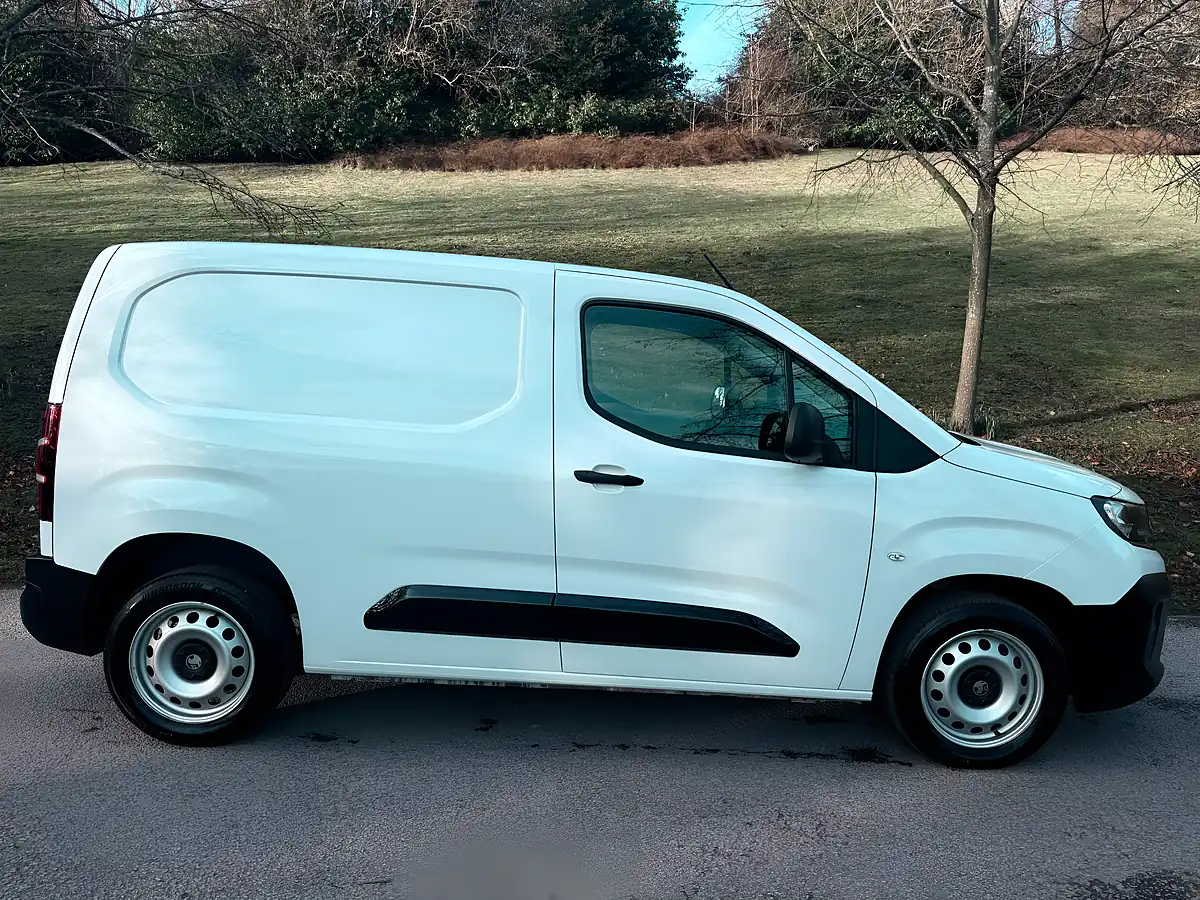 Used 2024 Vauxhall Combo Prime White - Interior and Exterior details 2