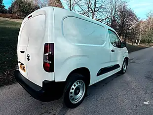 Used 2024 Vauxhall Combo Prime White - Interior and Exterior details 3
