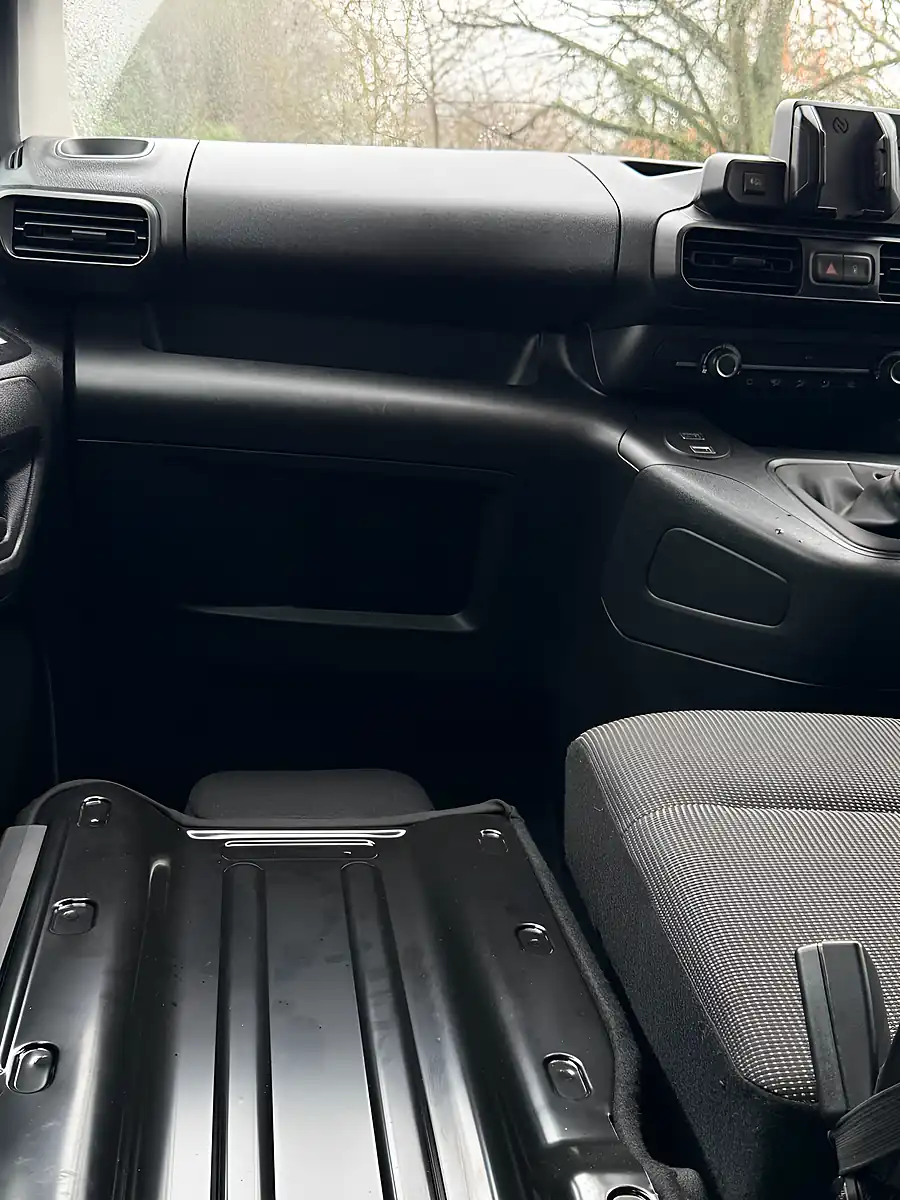 Used 2024 Vauxhall Combo Prime White - Interior and Exterior details 13