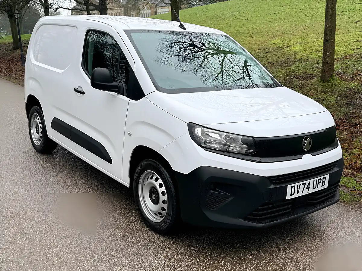 Used 2024 Vauxhall Combo Prime White - Interior and Exterior details 2