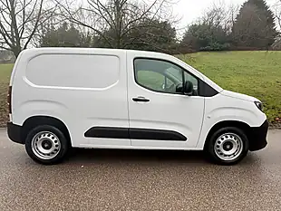 Used 2024 Vauxhall Combo Prime White - Interior and Exterior details 3