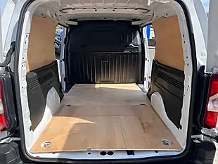 Used 2024 Vauxhall Combo Prime White - Interior and Exterior details 10