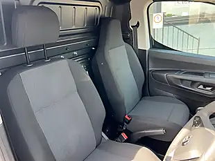 Used 2024 Vauxhall Combo Prime White - Interior and Exterior details 16