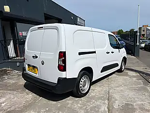 Used 2024 Vauxhall Combo Prime White - Interior and Exterior details 5