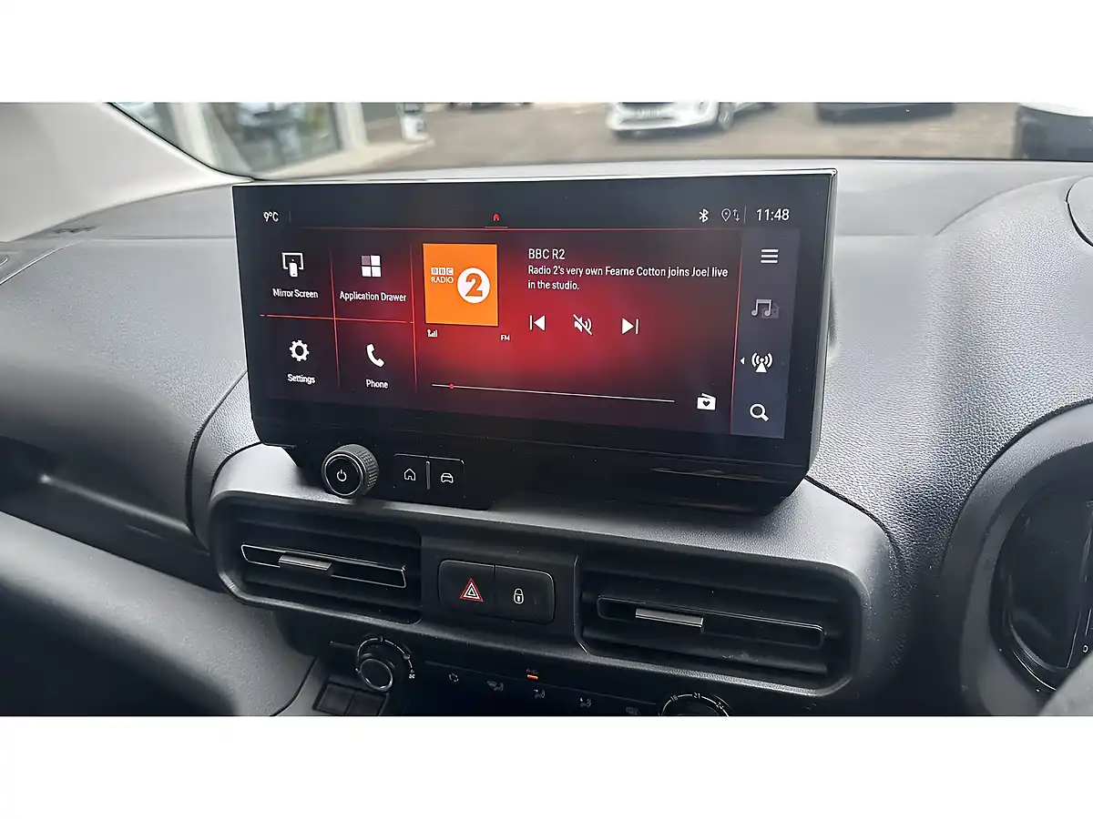 Used 2024 Vauxhall Combo Prime White - Interior and Exterior details 10