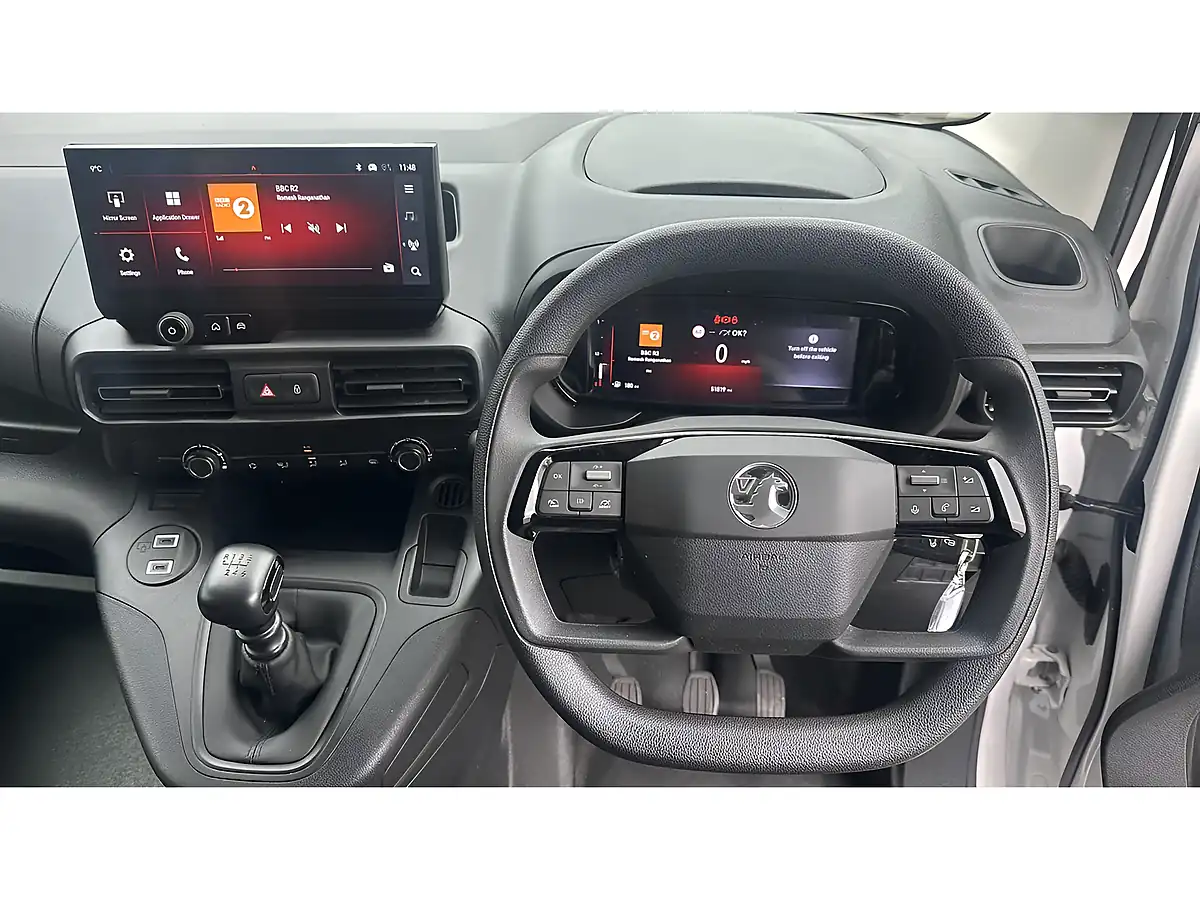 Used 2024 Vauxhall Combo Prime White - Interior and Exterior details 2