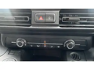 Used 2024 Vauxhall Combo Prime White - Interior and Exterior details 9