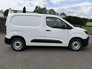 Used 2024 Vauxhall Combo Prime White - Interior and Exterior details 10