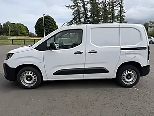 Used 2024 Vauxhall Combo Prime White - Interior and Exterior details 4