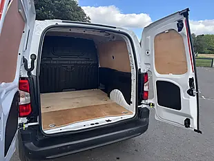 Used 2024 Vauxhall Combo Prime White - Interior and Exterior details 10