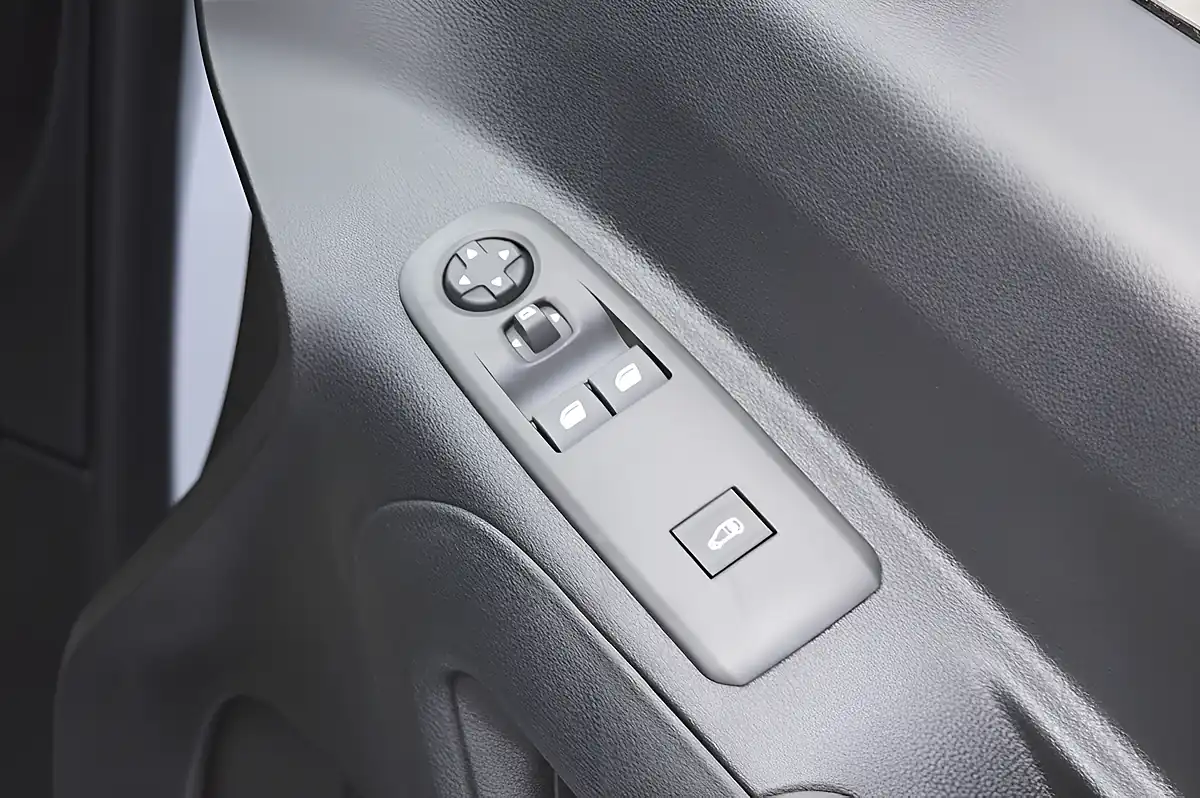 Used 2024 Vauxhall Combo Prime White - Interior and Exterior details 14