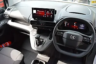 Used 2024 Vauxhall Combo Prime White - Interior and Exterior details 15