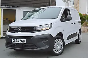 Used 2024 Vauxhall Combo Prime White - Interior and Exterior details 4