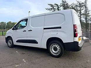 Used 2024 Vauxhall Combo Prime White - Interior and Exterior details 5