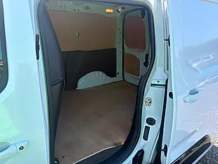 Used 2024 Vauxhall Combo Pro Panel Van White - Interior and Exterior details 9