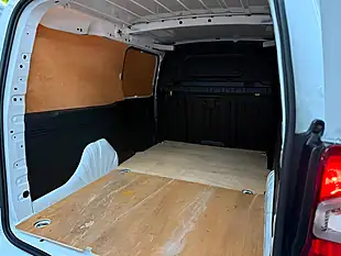 Used 2024 Vauxhall Combo Pro Xl White - Interior and Exterior details 20