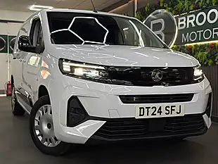 Used 2024 Vauxhall Combo Pro Xl White - Interior and Exterior details 3