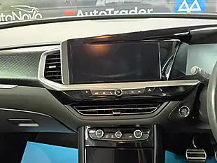 Used 2024 Vauxhall Grandland Gs Blue - Interior and Exterior details 19